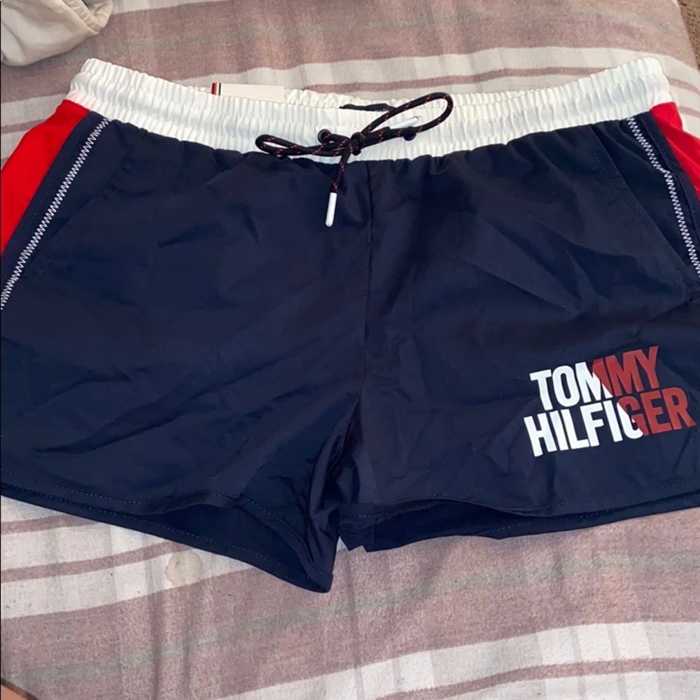 Athletic shorts